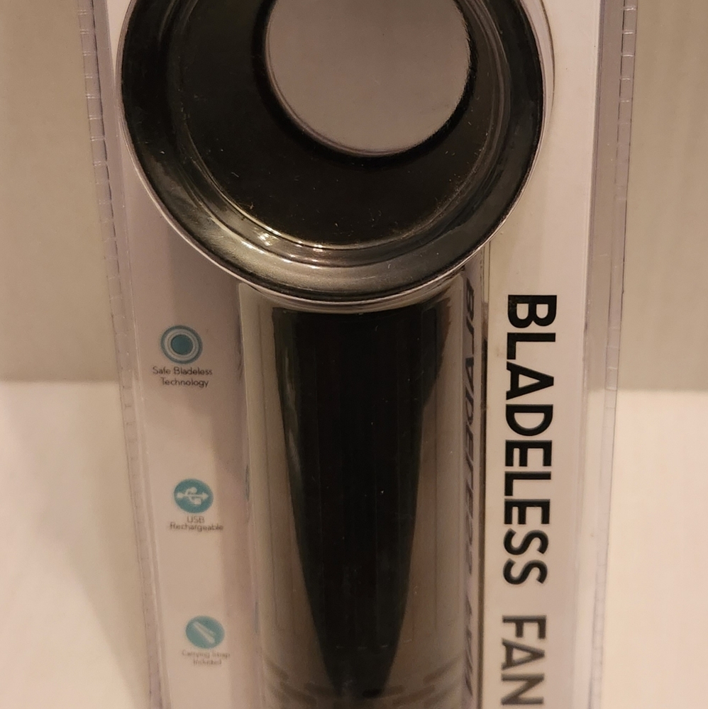 Bladeless Handheld Black Fan
